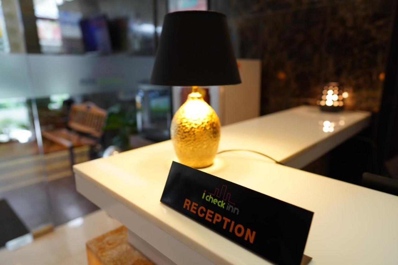 Icheck Inn Nana By Aspira Bangkok Bagian luar foto